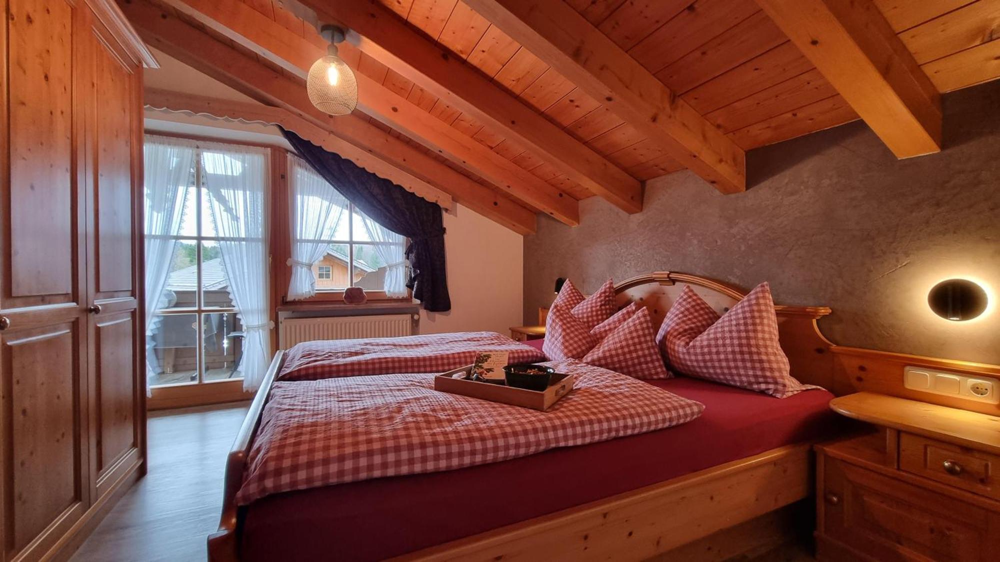 Gästehaus Alpenparadies Krün Exteriör bild