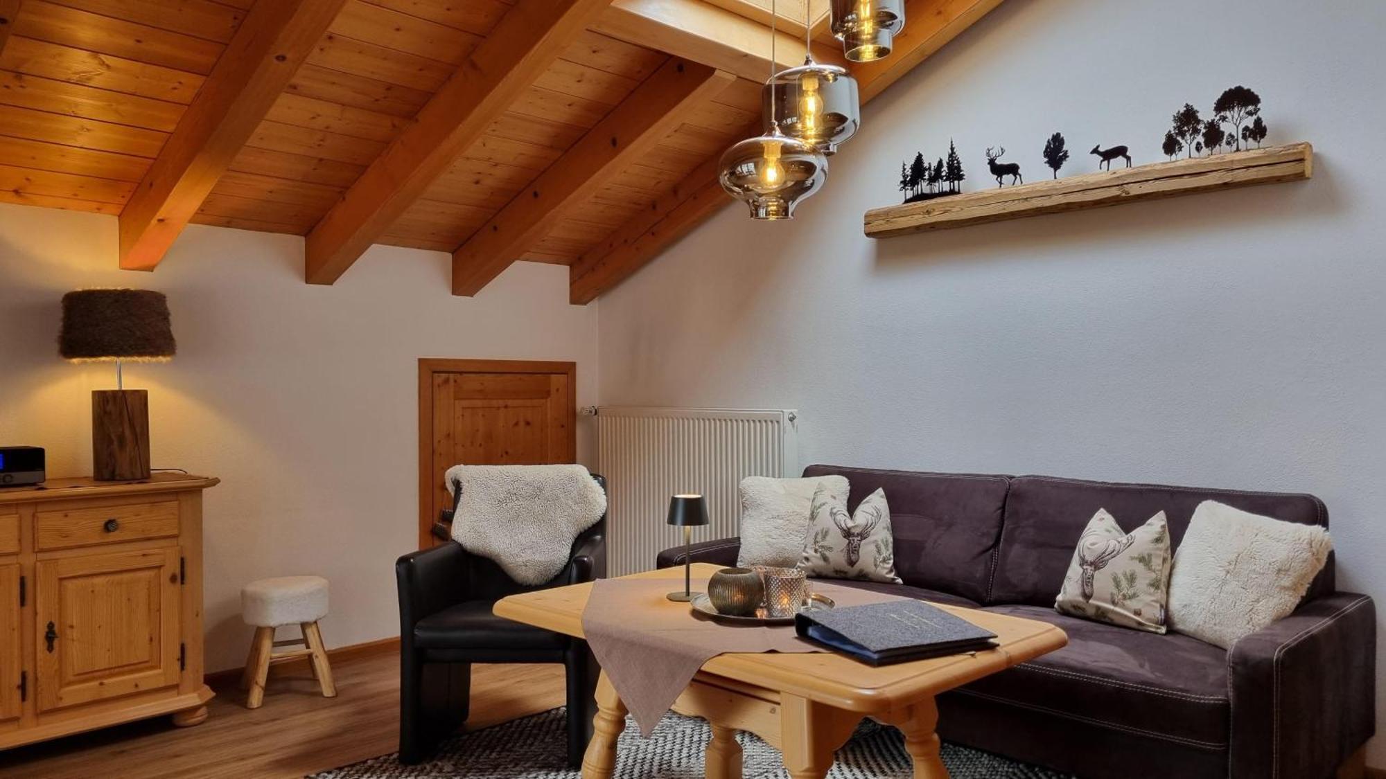 Gästehaus Alpenparadies Krün Exteriör bild