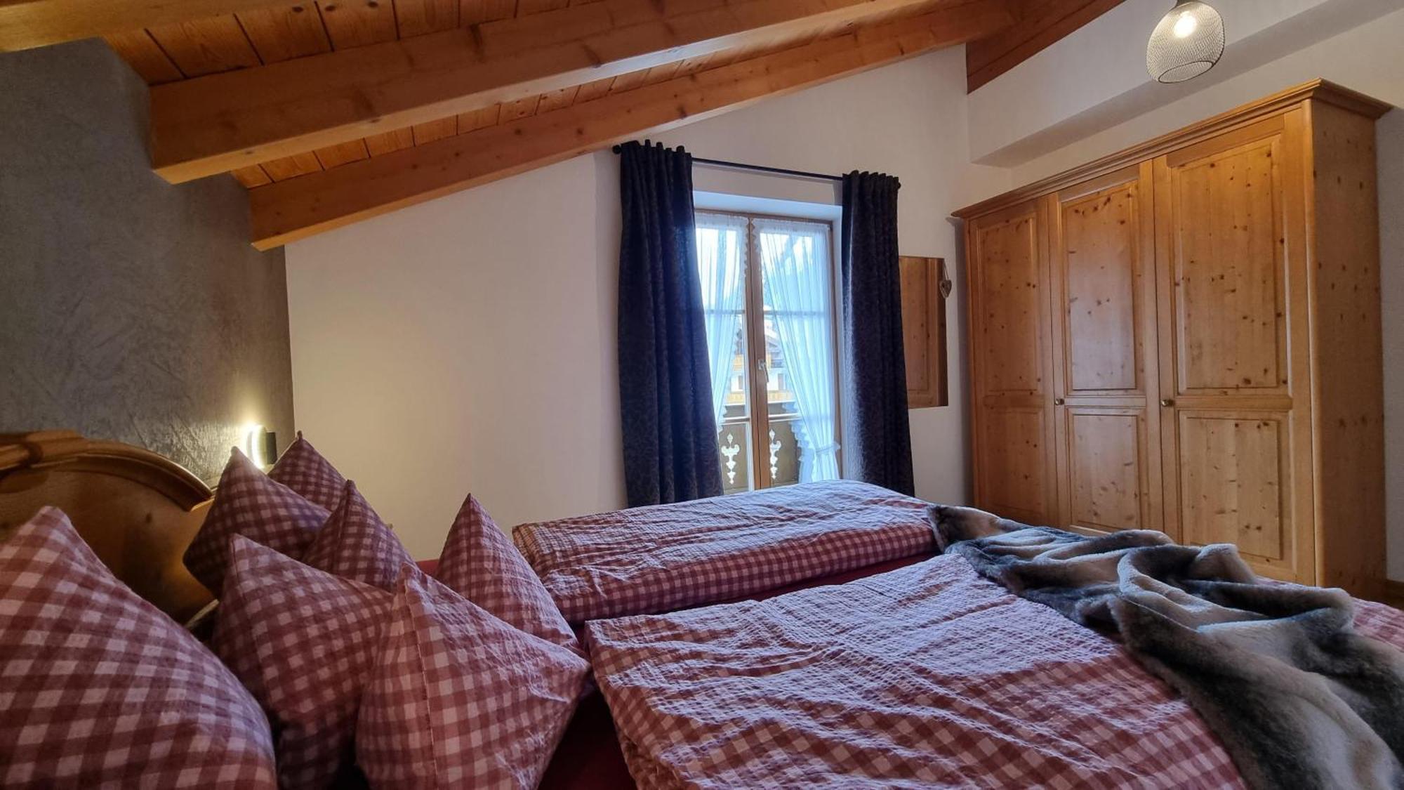 Gästehaus Alpenparadies Krün Exteriör bild